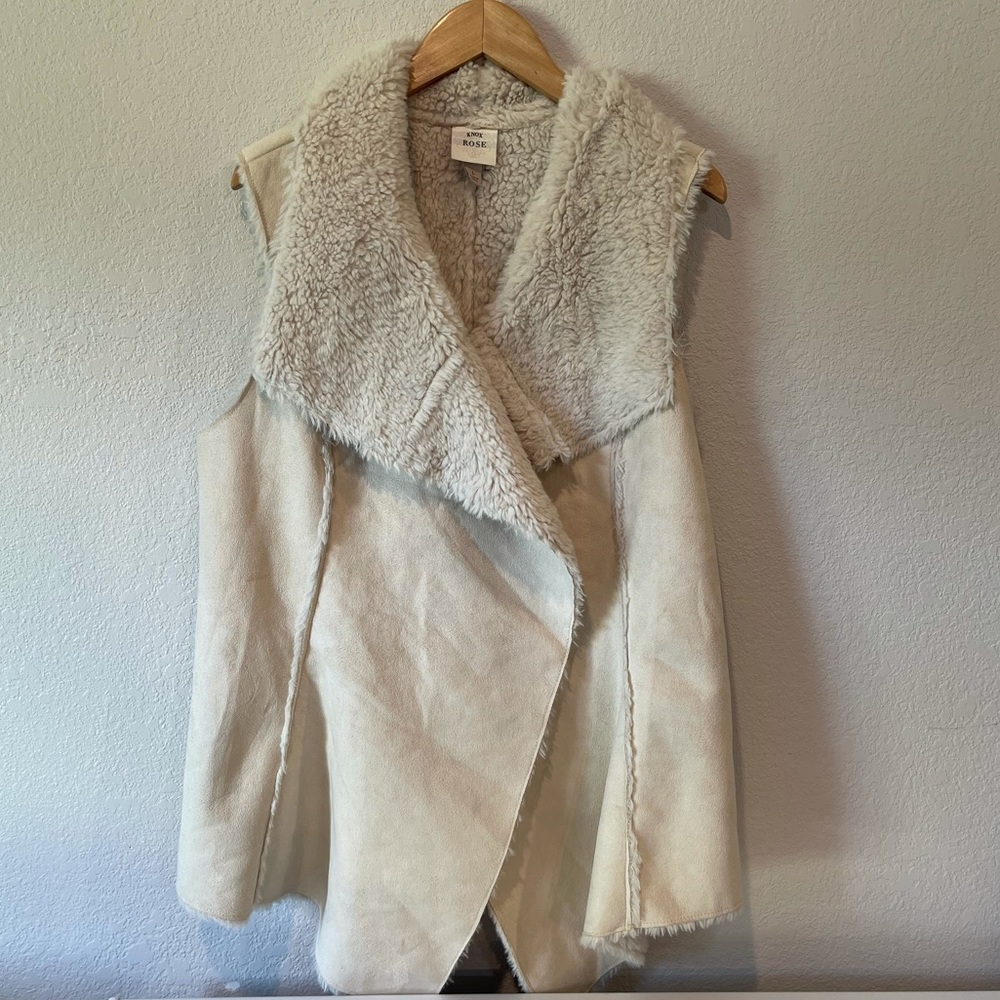 Knox rose fur vest size large